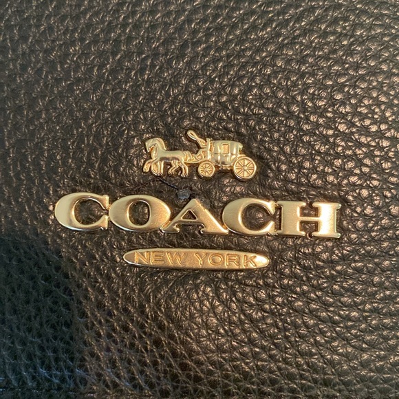 NWT Black Coach Messenger Black pebble leather with signature dark brown strap. - Picture 13 of 15